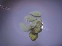 美味的金针菇豆腐汤做法图解2)