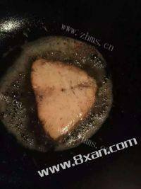 香煎柠檬银雪鱼做法图解6)