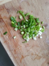 家常菜豌豆苗炒鸡蛋做法图解5)