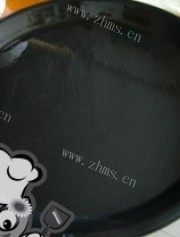 自制火腿香肠脆皮披萨做法图解21)
