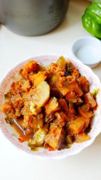 美味的南瓜炖土豆做法图解7)