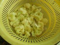 家常菜肉片炒菜花做法图解2)