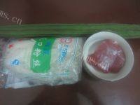 家常菜丝瓜蒸粉丝做法图解1)