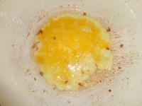 可口的鸡蛋炒蒜薹的做法图解三
