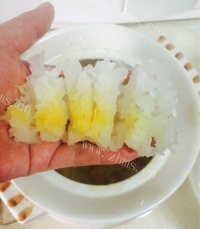 滋补银耳雪梨汤做法图解2)