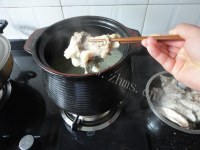 好喝的鱼腥草棒骨汤做法图解5)