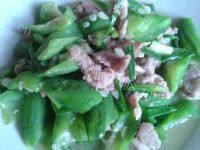 家常菜肉片丝瓜