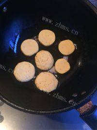 自制南瓜饼做法图解8)
