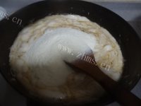 甜甜的核桃牛轧糖做法图解5)