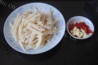酸辣笋做法图解2)