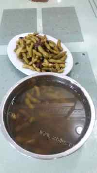 下酒菜盐水毛豆做法图解5)