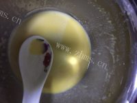 鲜嫩无比胡萝卜鲜虾蛋卷做法图解2)