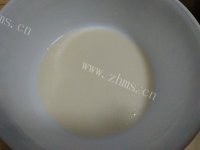蔓越莓戚风蛋糕做法图解3)