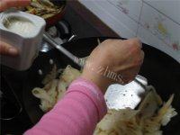 好吃的酸笋牛肉做法图解7)