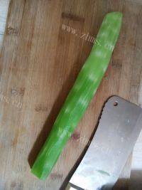 家常菜凉拌莴笋片做法图解1)