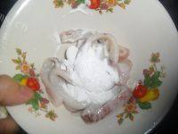 自制炸鱿鱼圈做法图解3)