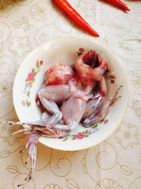 玉盘珍馐的泡椒牛蛙做法图解1)