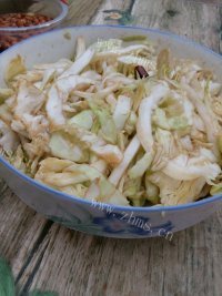 香气浓郁的凉拌卷心菜做法图解7)