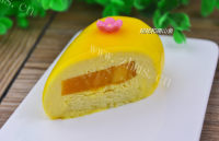 色泽鲜亮的芒果芝士蛋糕