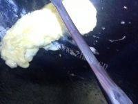 诱人的苦瓜炒鸡蛋做法图解6)