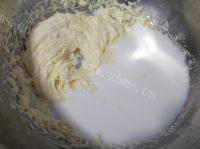 口感极佳的蔓越莓麦芬蛋糕做法图解6)