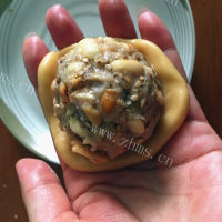 好吃的五仁玫瑰月饼做法图解13)