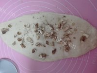 美味坚果白吐司做法图解6)