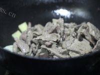 「DIY」青椒炒猪肝做法图解6)