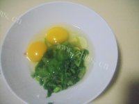 迷人的菠菜鸡蛋饼做法图解5)