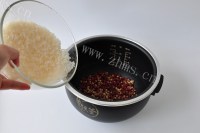 美味的红豆薏米山药饭做法图解4)