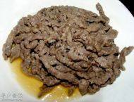泡椒牛肉丝自制做法图解2)