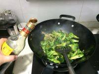 家常菜清炒西兰花做法图解7)