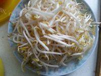 韭菜炒绿豆芽做法图解2)