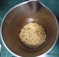 美味的原味豆浆做法图解5)