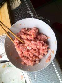 诱人的鲜肉月饼做法图解3)
