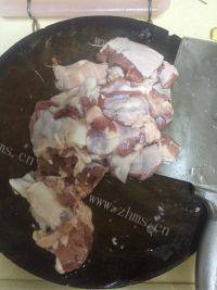 简单的牛腩闷土豆做法图解1)