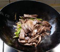 家常菜炒腰花做法图解10)