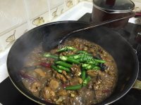 美味的红烧土鸡做法图解12)