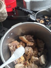 美味的香菇猪蹄做法图解6)