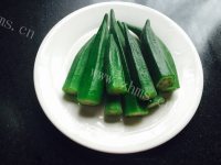 家常菜白灼秋葵做法图解5)