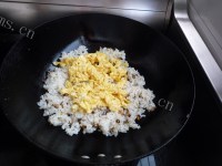 美味的香菇蛋炒饭