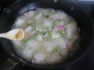 美味的冬瓜毛豆咸肉汤