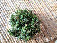 美味的韭菜茴香猪肉馅饼做法图解4)