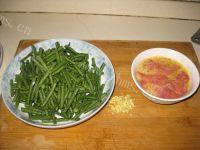 让人怀念的豇豆炒肉做法图解1)