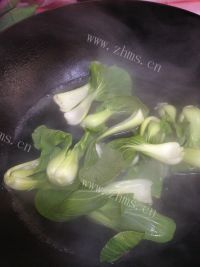 家常菜素炒黄豆芽做法图解3)