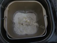 好吃的超软酸奶吐司做法图解3)