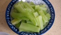 好吃的农家豆豉香芋烧莴笋做法图解1)