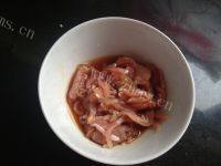 家常菜杏鲍菇肉丝做法图解2)