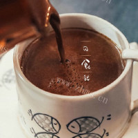 可口的棉花糖热巧克力的做法图解四