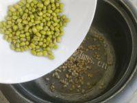 绿豆薏仁汤的做法图解四